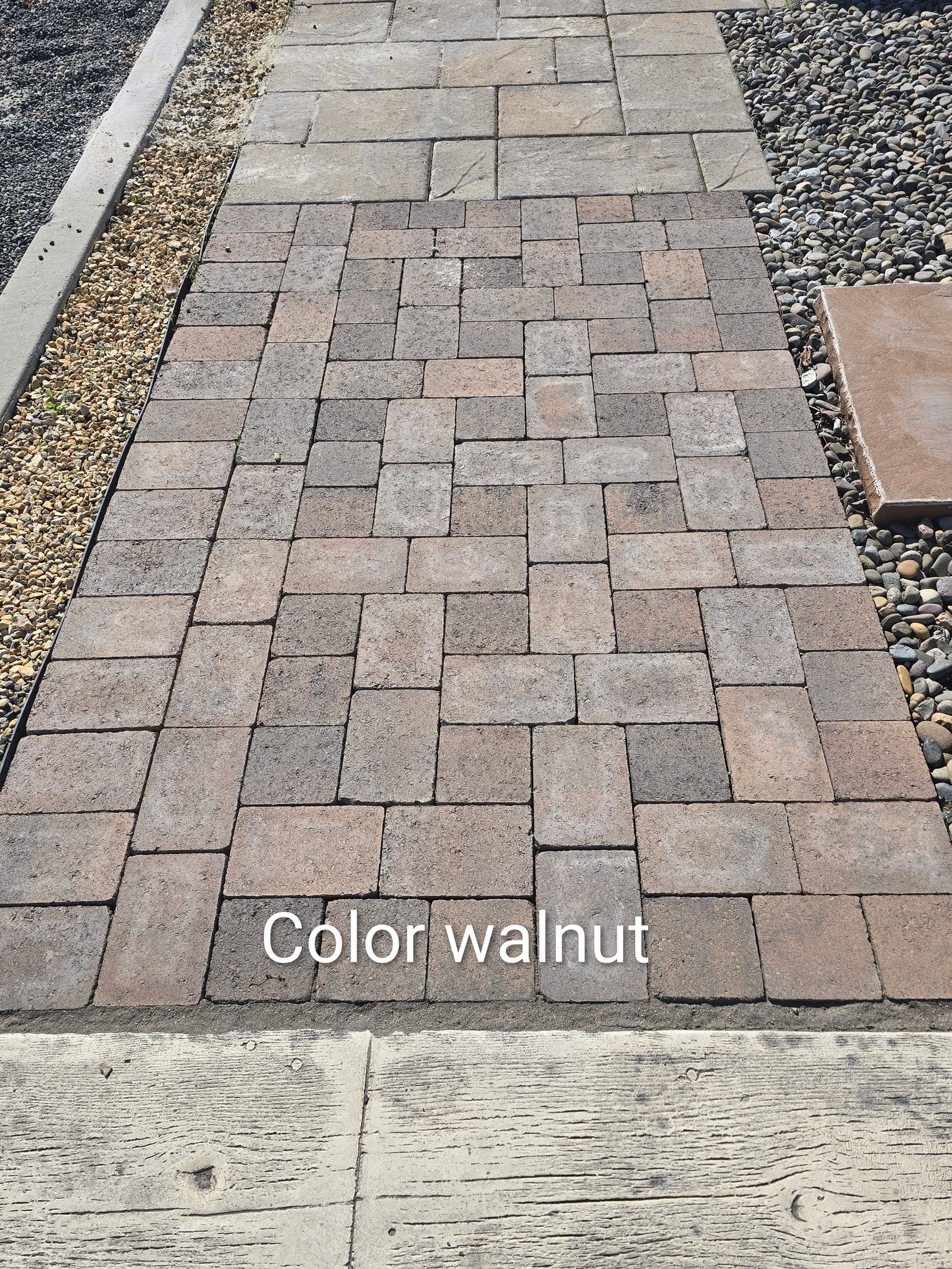 1000 sqft Vintage Pavers (Walnut) Color