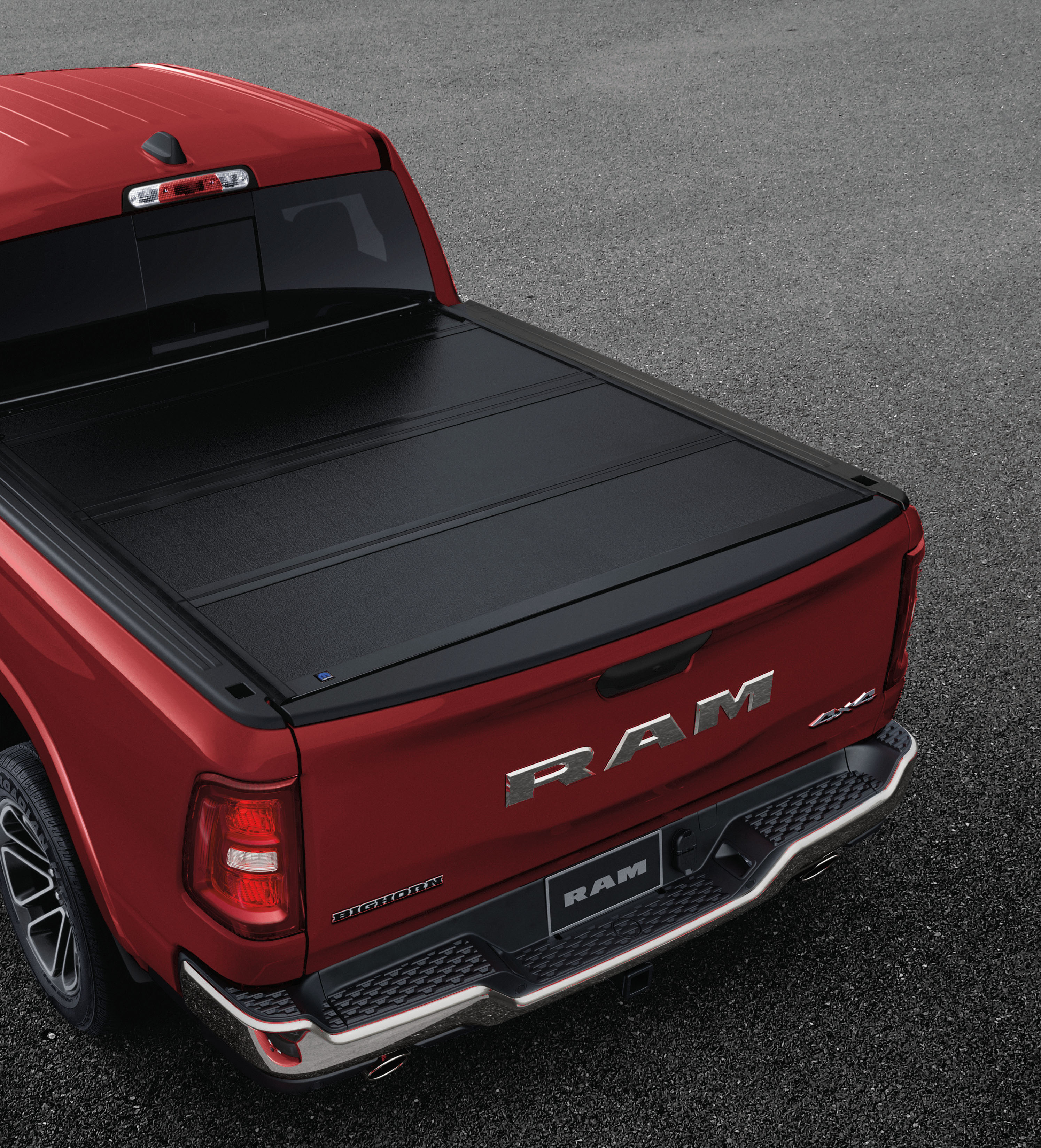 HARD FOLDING TONNEAU COVER