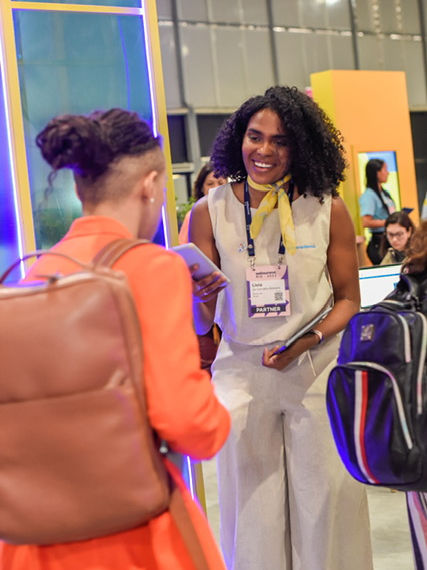 Trabalhos realizados pela agência Lotus com Promotores de eventos, recepcionistas de eventos, mestres de cerimonia, ações promocionais, feiras, congressos para diversas empresas.