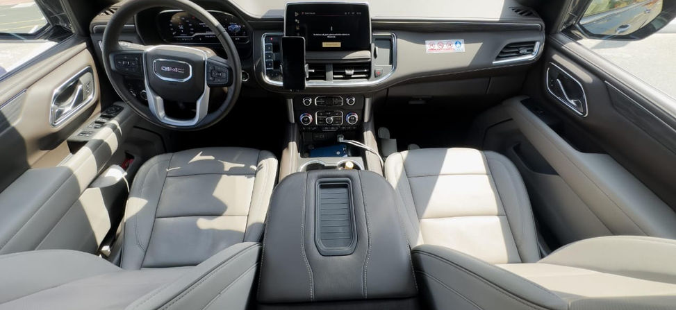 GMC Yukon 2025 VIP airport transfer Dubai