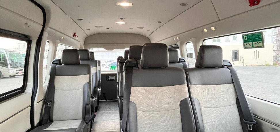 toyota-hiace-with-driver