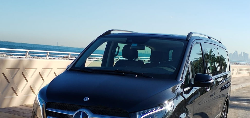 Mercedes V250 with Driver