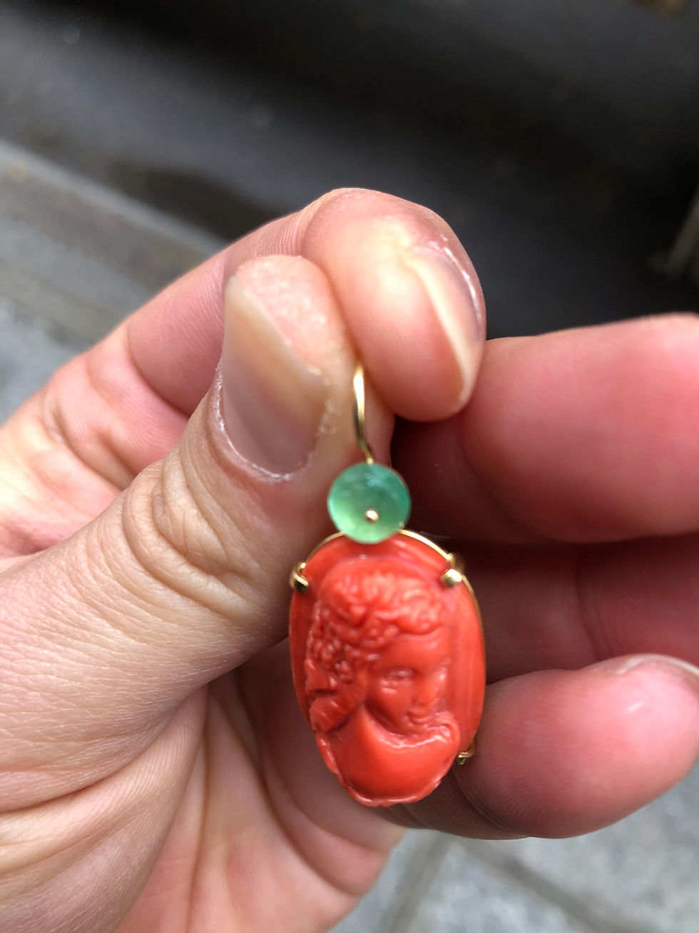 Thumbnail: Beautiful Italian Cameo Coral earnings 12.1 Gram
