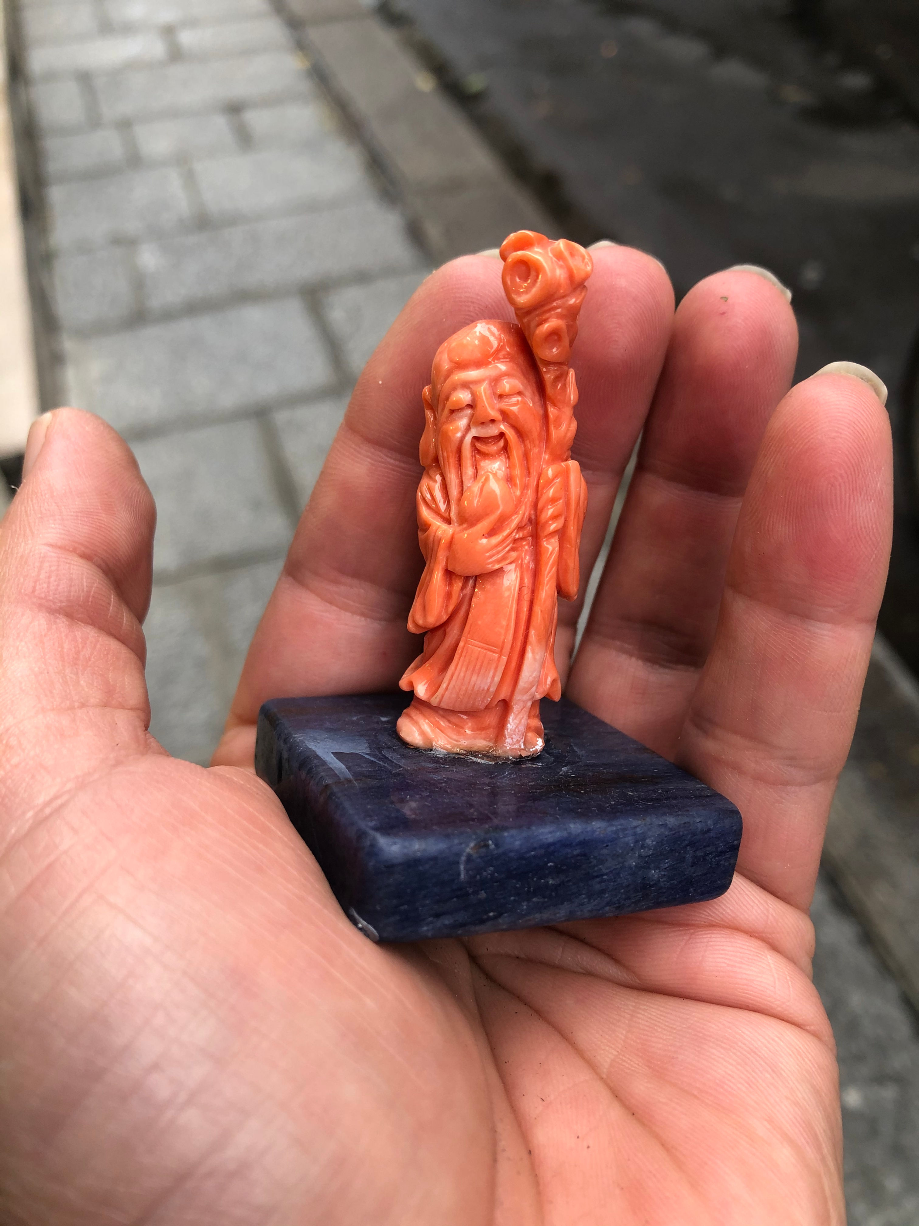 BEAUTIFUL CORAL STATUE 66 GRAM