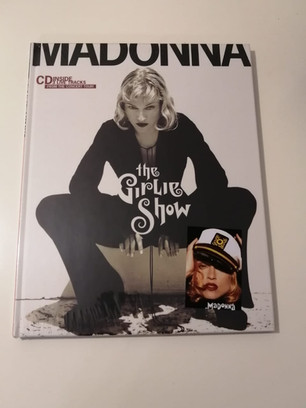Disponible: Girlie Show Book + CD + Imán de Regalo