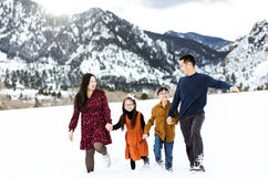 boulder-family-photos-in-winter.jpg