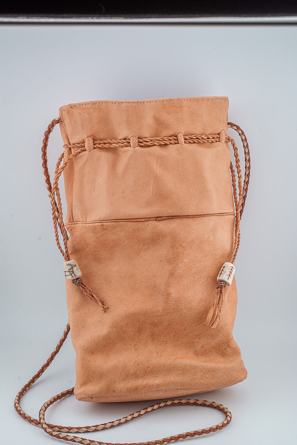 Thumbnail: Sámi inspired reindeer leather bag