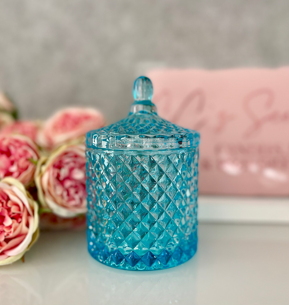 Thumbnail: Medium Luxe Geometric Single Wick Candle