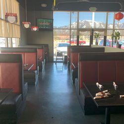 black pearl dining room1