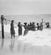 bathers1908.jpg