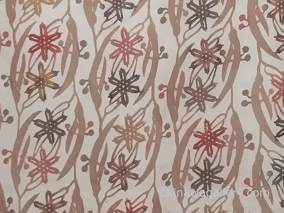 サムネイル： 紅型染シルクストール　花模様