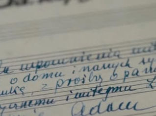 Francesco Lotoro esegue un brano di Adam Kopycinski per un documentario della BBC