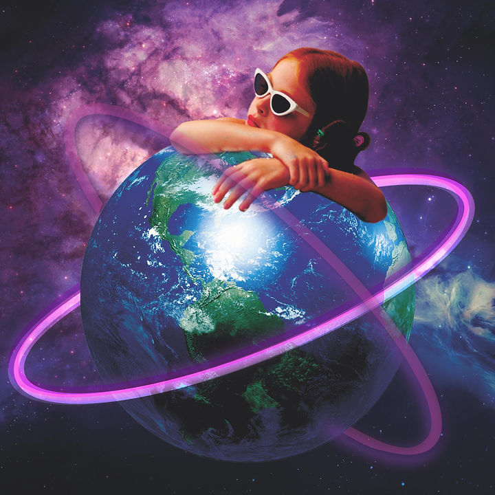 niñaespacial.jpg
