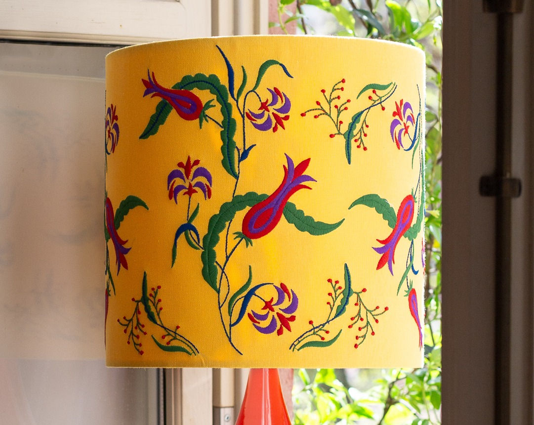 Tulip Garden Nakışlı Abajur Başlığı