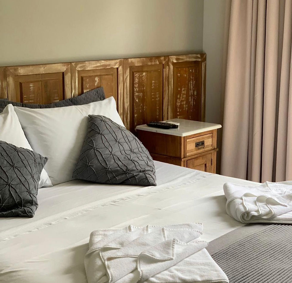 Cabeceira e mesa cabeceira