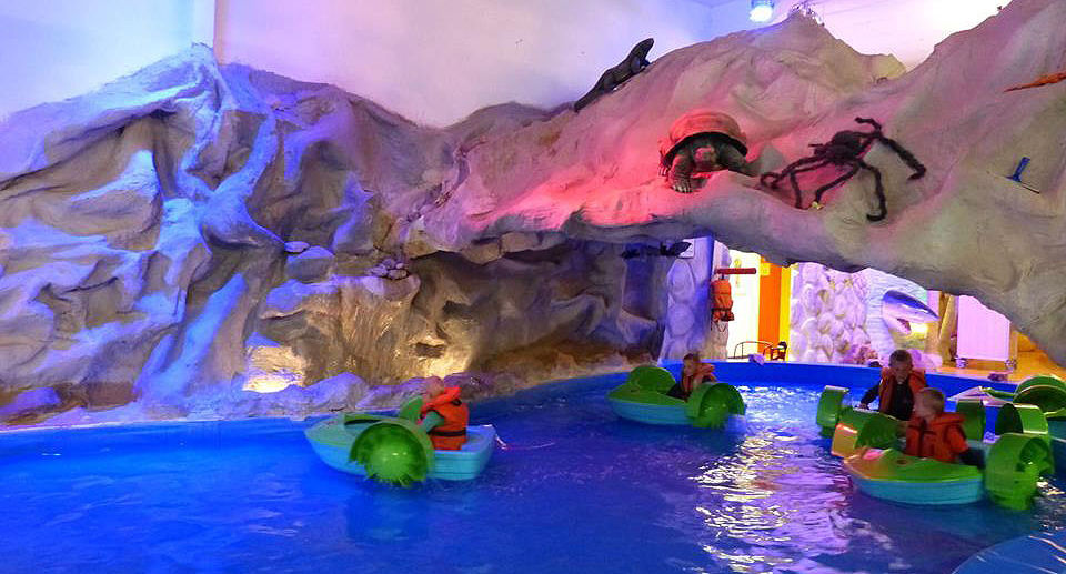 Power Paddler in Höhle des Molli Bär Spielarks