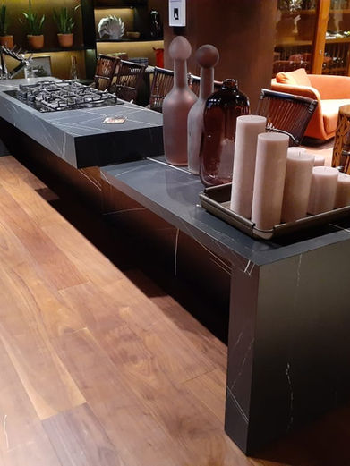 Ilha esculpida em Porcelanato