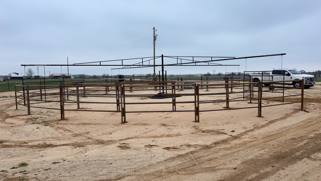 Upgraded Control - Horse Walker with Pipe Panels