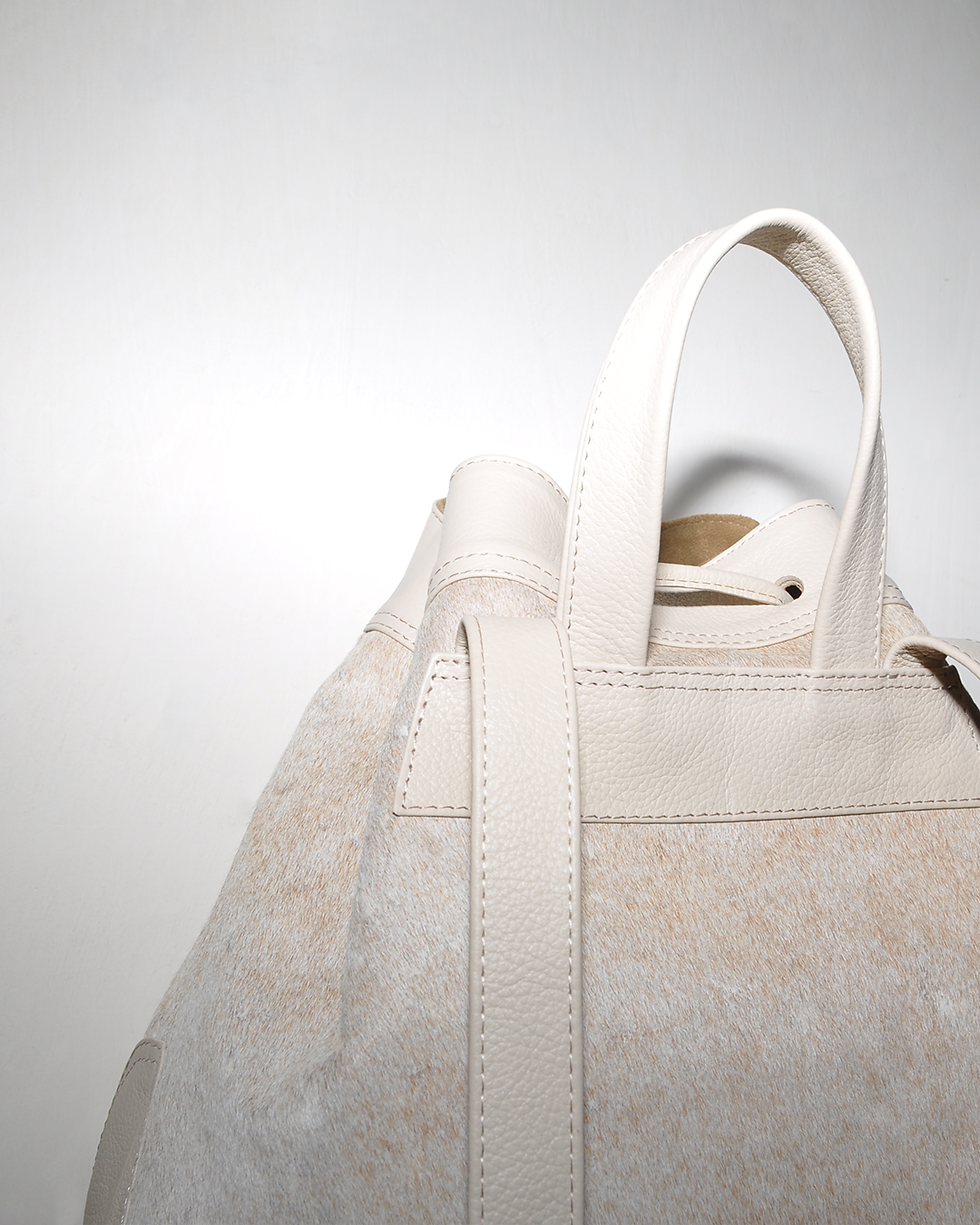 Thumbnail: Backpack xl piel pelaje beige