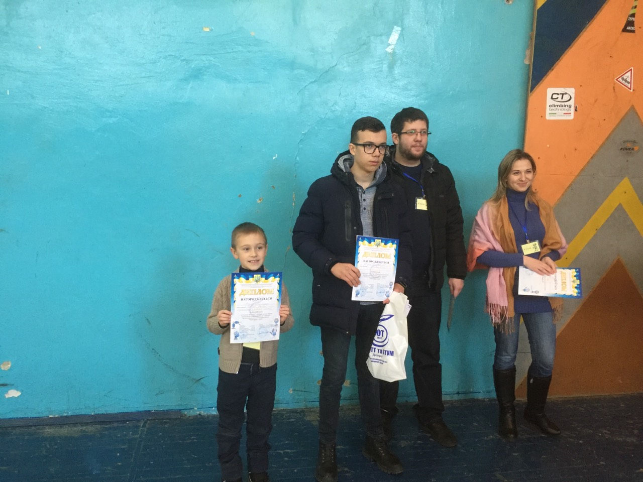IMG-d7663df5b5b57ad37be8245d3b5ecc05-V
