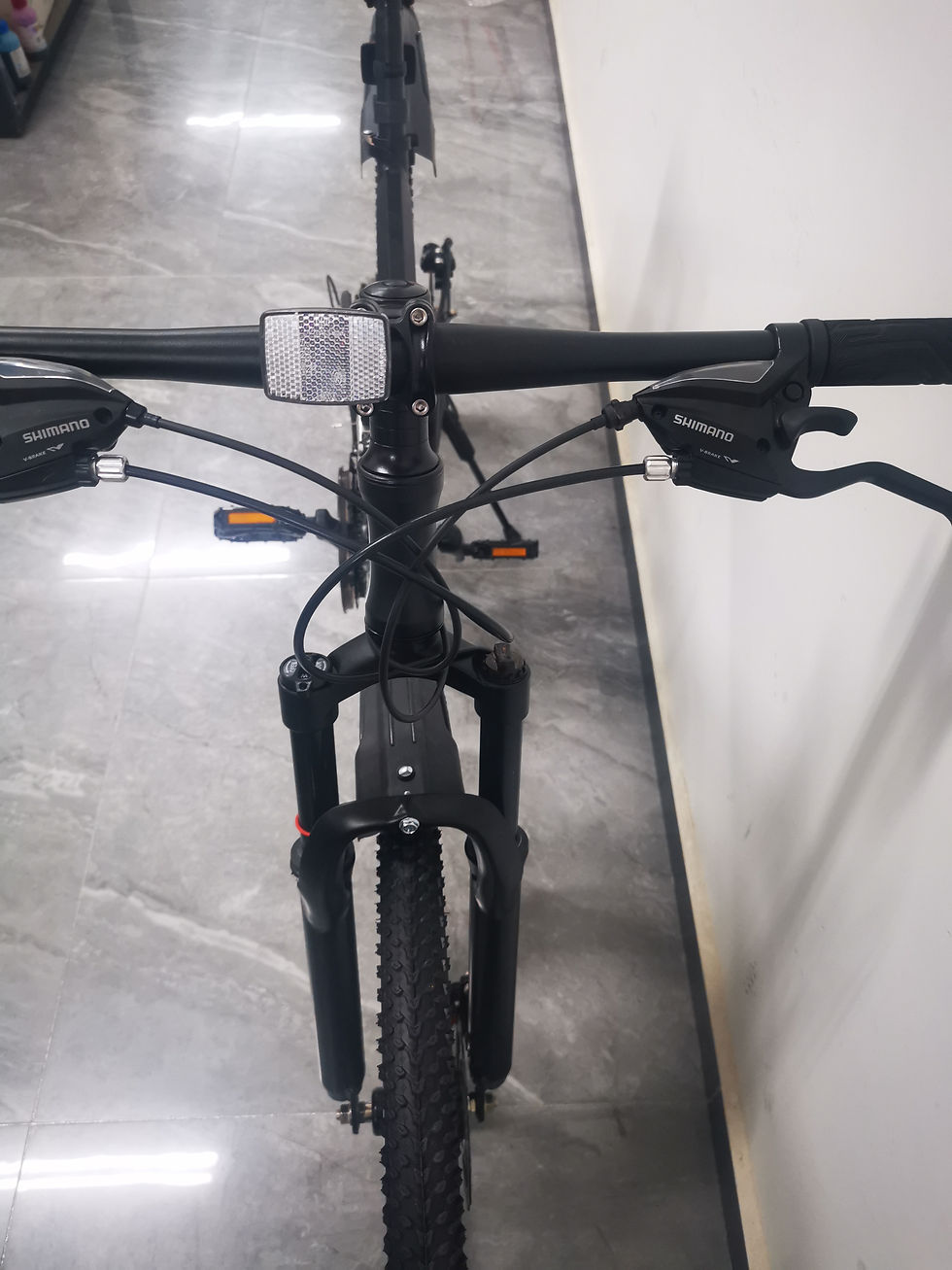 サムネイル： JP002 - 26 Inch Alloy 6 Knife Shimano Hybrid Bike
