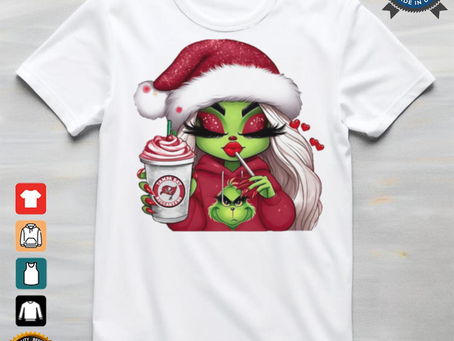 Grinch girl Tampa Bay Buccaneers drink juice Christmas shirt