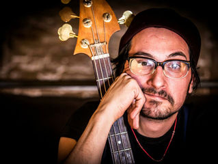 Luca Orsini presenta l'ep "L'ordine delle cose gambere"