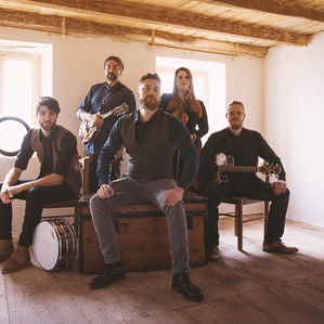 Si intitola "Galway Girl" e lo presenteranno dal vivo domenica 6 maggio a #Soave presso la