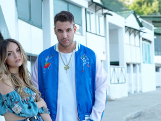 FRED DE PALMA “D'estate non vale”
con la pop star latina ANA MENA