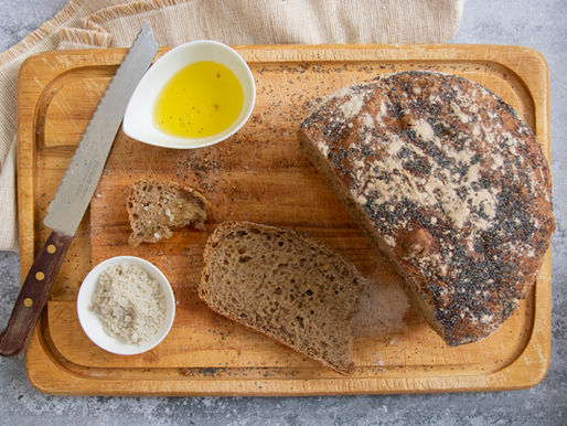 לחם כוסמין ואגוזים ללא לישה: