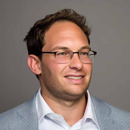 Marc Porzecanski headshot.png