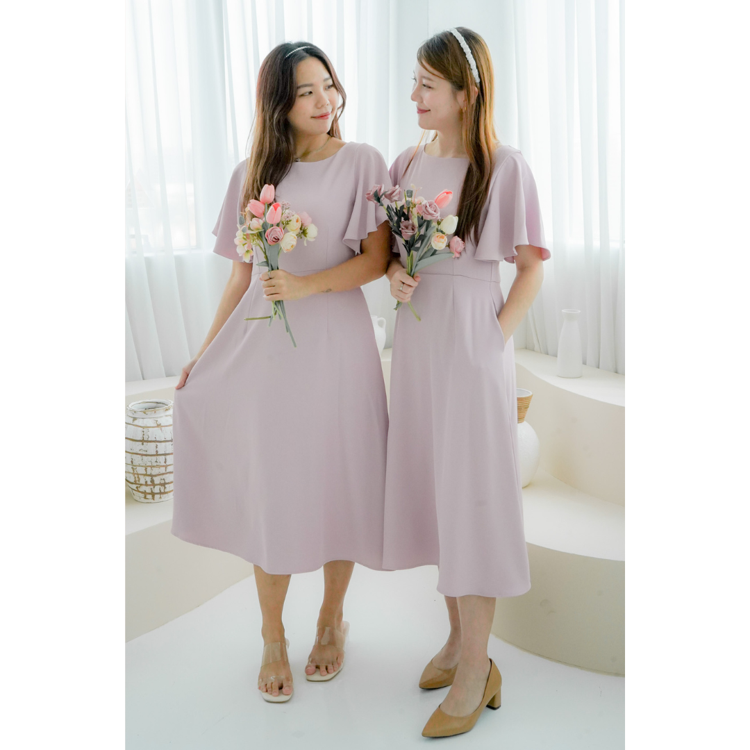 Zoi Flutter Sleeves Midi Dress in Pink