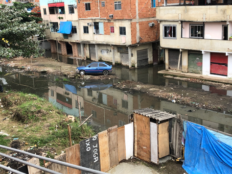 Volta para casa: ruas de Areal e Areinha continuam alagadas