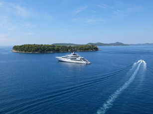 Open yacht jobs February 2022