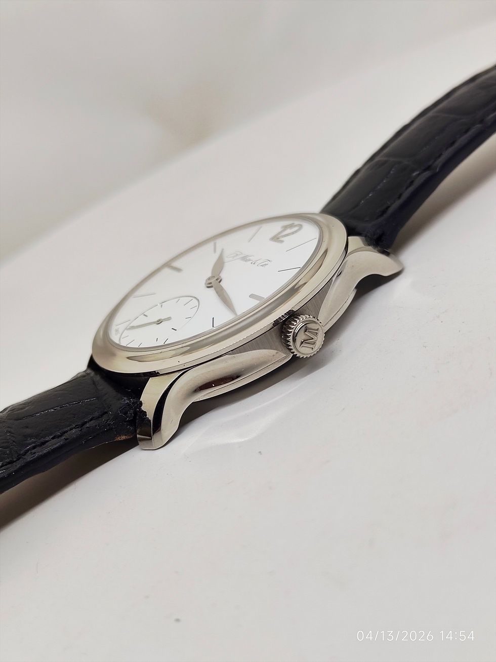 Thumbnail: H. Moser & Cie Endeavour