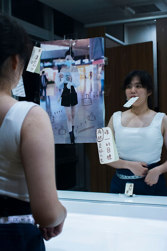 THE FAKE WORLD-10.jpg