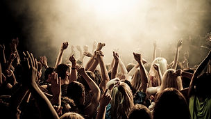 concert-smoke-crowd-people-concert-music-youth-club-photos-crowd-cheering-the-mood-the-smo