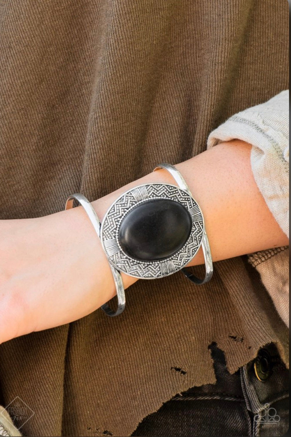 Lasting Landmark - Black - Paparazzi