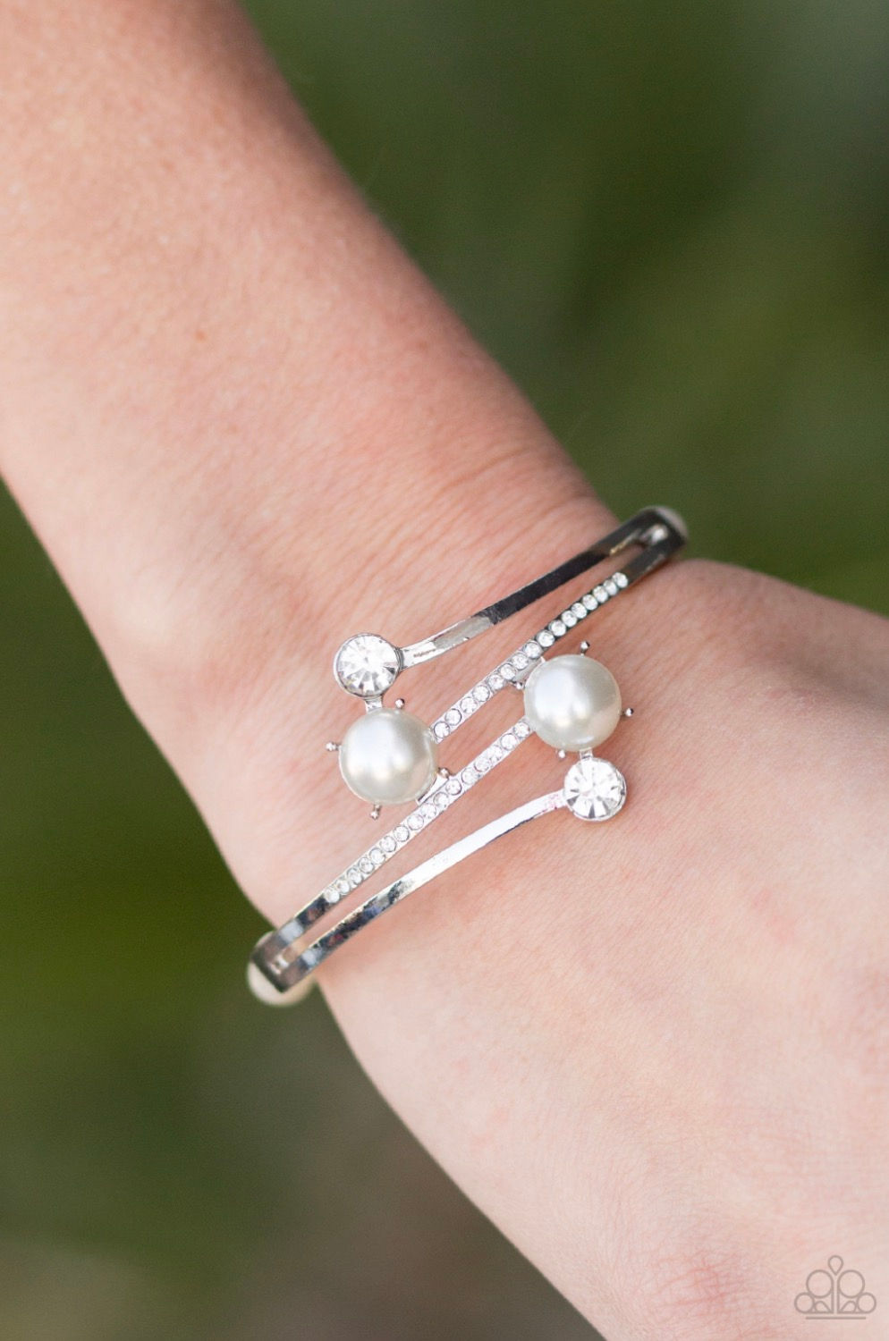 Can Only Go UPSCALE - White - Paparazzi