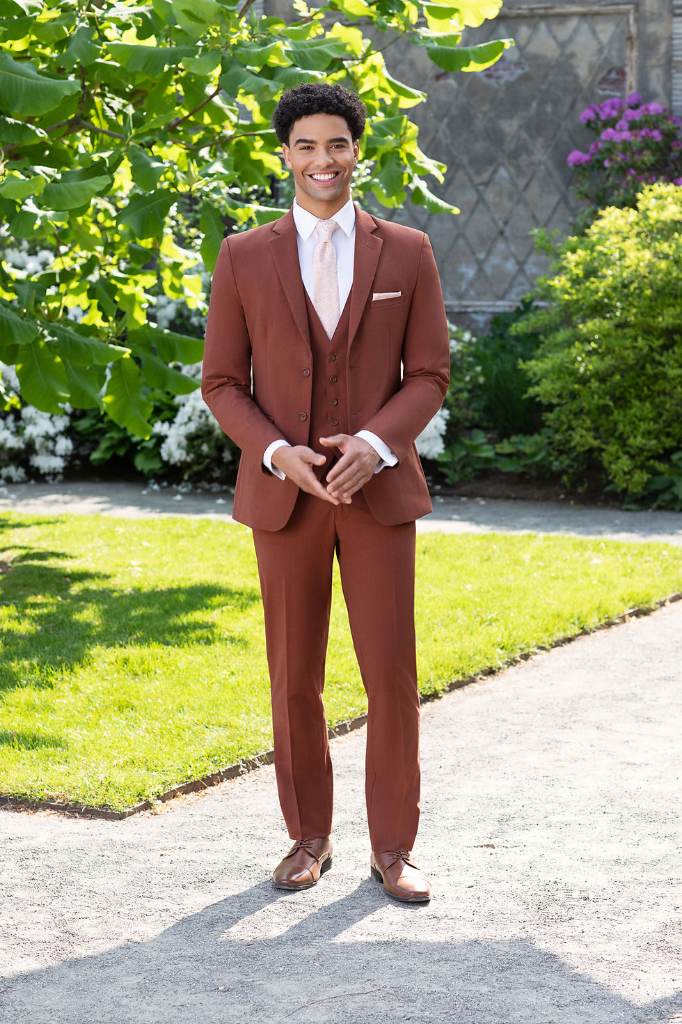 Thumbnail: Essential suit