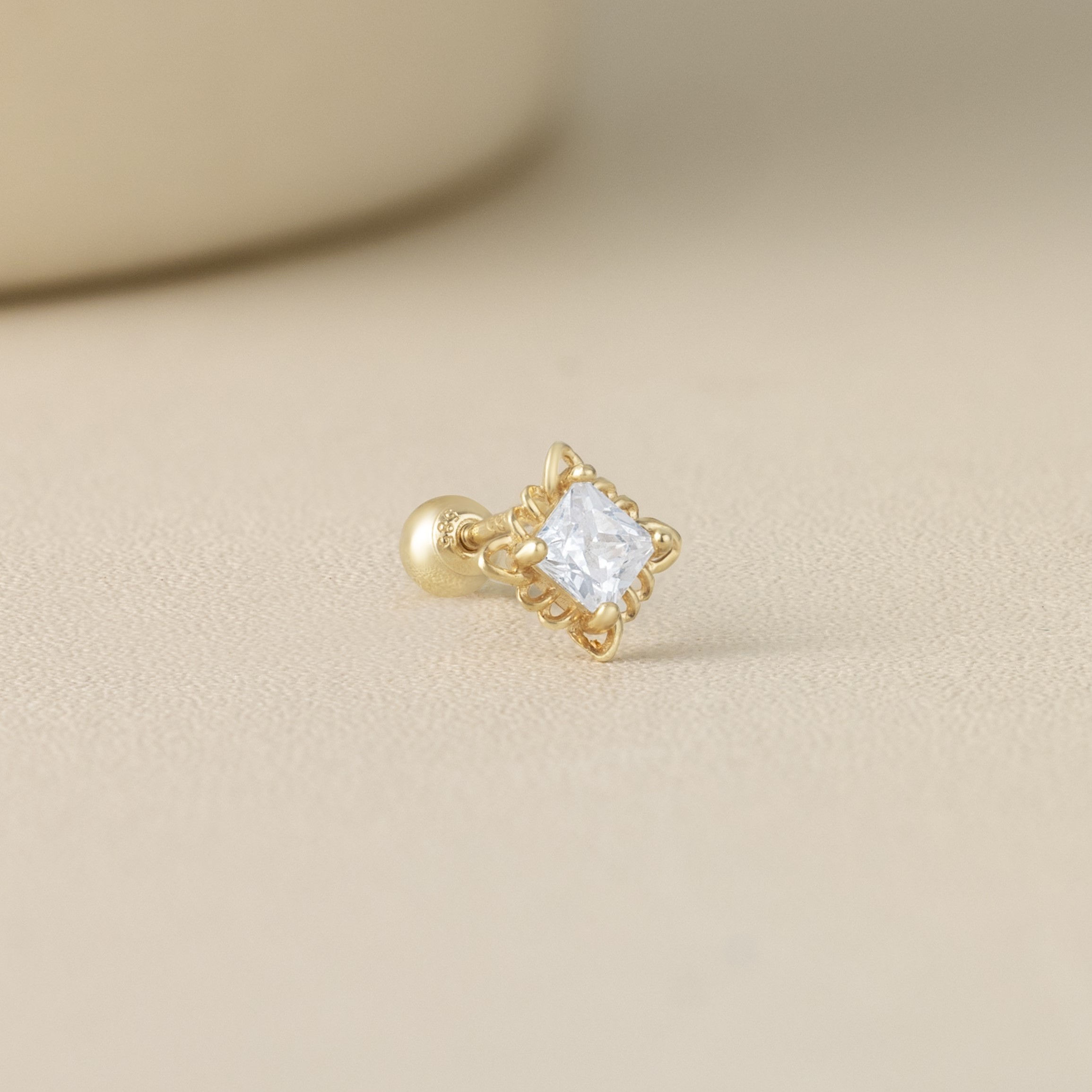 14K (58.5%) SOLID GOLD CRYTAL PIERCING