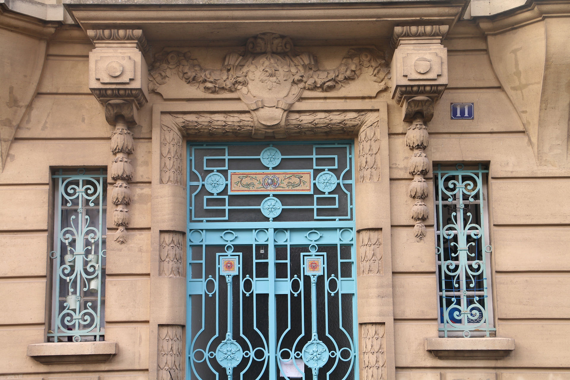 swiss guesthouse sittters remplacement maison d'hôtes guesthousesitters rennes odorico visitrennes art deco