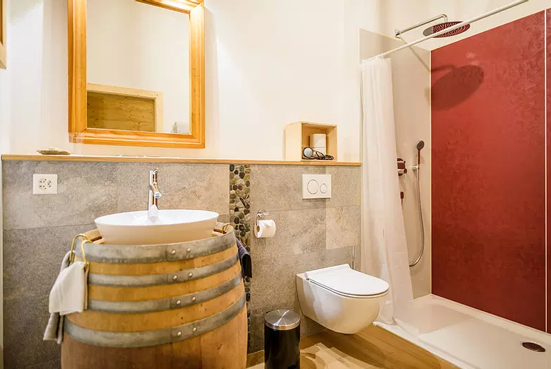 swissguesthousesitters guesthousesitters chaletdiognysos remplacementmaisondhotes bedandbreakfast cranmontana valais