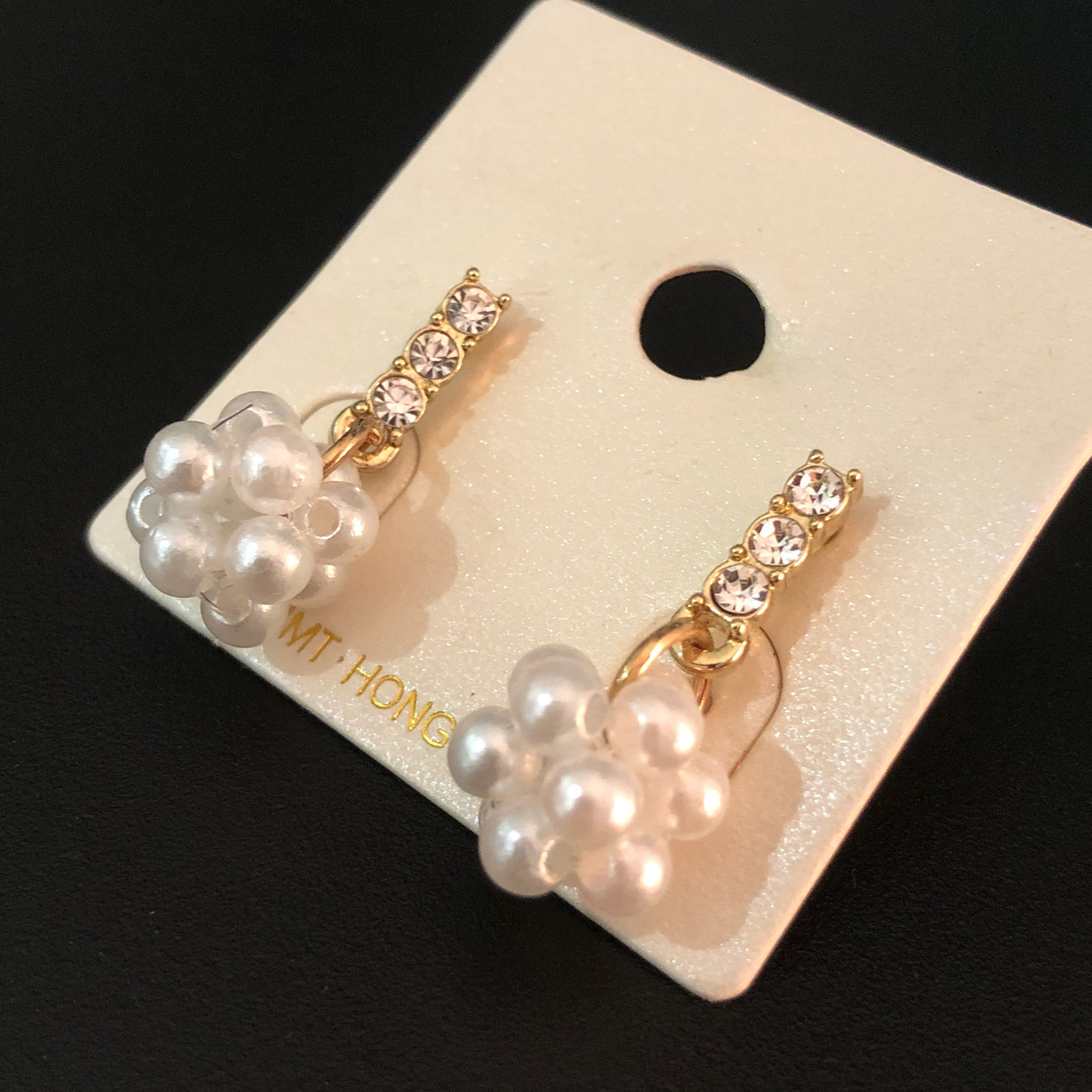 Handmade Feminine Metal & Stone Earrings - White Beads Flower