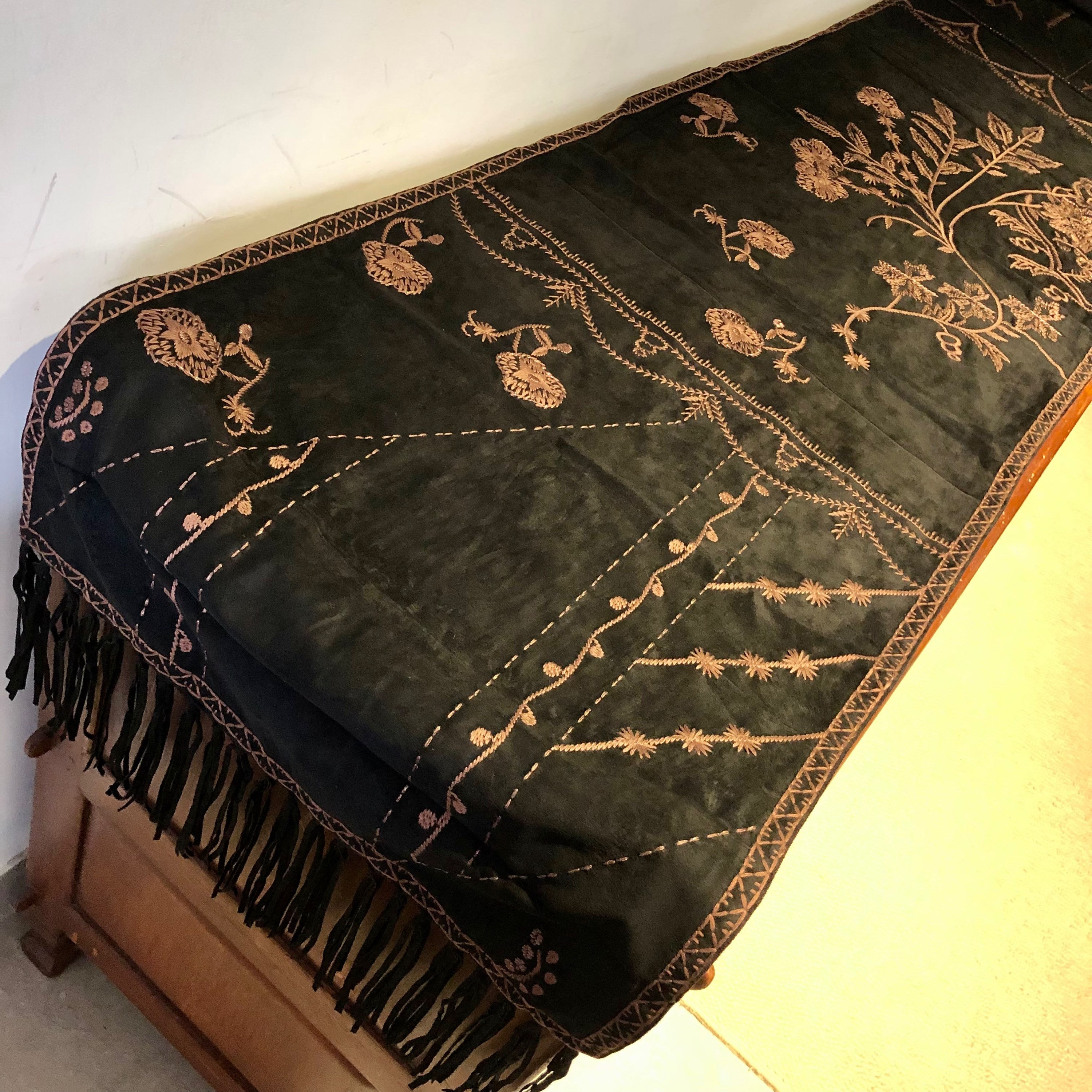 Suede Table Runner (Black)