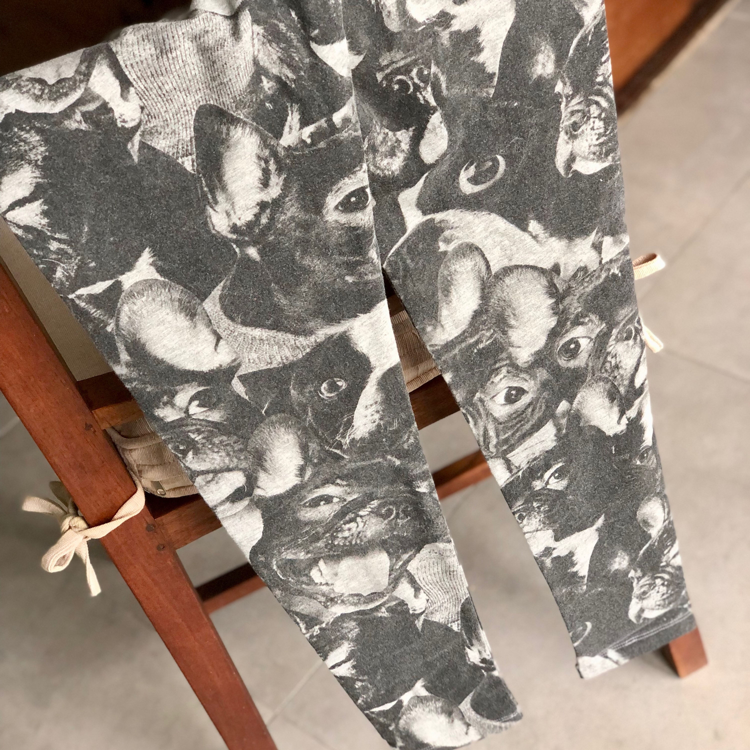 QUEEN-ELEVEN Allover Legging - Dog (Heather Grey)