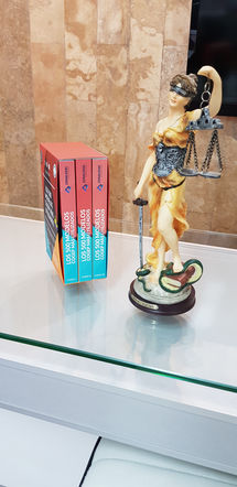 La Editorial ZONALEGAL, ha publicado la colección de 3 tomos de los 500 modelos mas utilizados del C
