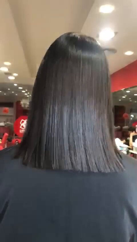 Descubre la Transformación Capilar con Botox Capilar Biomolecular en Padis Perruquers, tu Peluquería en Reus