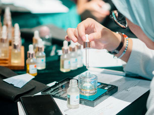 Keseruan Membuat Parfum bersama Klei Studio Academy!