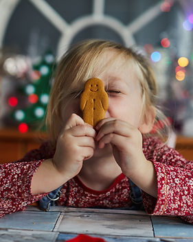 Menina, com, gingerbread, homem